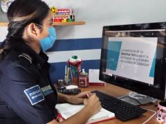 Mujer policía durante curso de capacitación. Fotografía: Facebook Seguridad Pública Solidaridad.