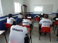 Policías durante curso de capacitación. Fotografía: Facebook Seguridad Pública Solidaridad.