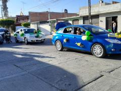 Caravana de autos durante festejo de San Judas Tadeo en SLP.