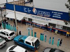 Fotografía de tienda de INFRA, SLP, por PULSO.