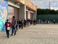 Ingreso a jornada de vacunación, SLP. Fotografía: Código San Luis.