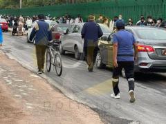 Fila de ingreso al centro de vacunación, SLP. Facebook Omar Niño San Luis.