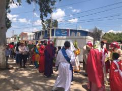 Llegada del recorrido a la parroquia de Santa Rita. Fotografía: Luz María Galaviz Galarza