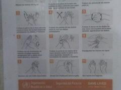 Infografía ¿Cómo lavarse las manos?, Empresa: TRAALSA, Parque Tres Naciones, S.L.P. Fotografía: Flor Mariela Hernández Mendoza.