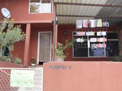 Mercancía ofrecida, Calle Malintzi, Panzacola, Papalotla, Tlaxcala. Fotografía: Josua Vázquez Rugerio.