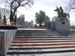 Vallas que rodean el parque de Zacatelco, Tlaxcala. Fotografía: Joshua Vázquez Rugerio.