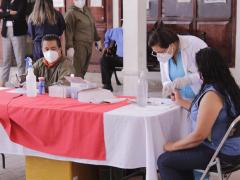 Personal de salud aplica las pruebas. Fotografía: Joshua Vázquez Rugerio.