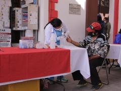Personal de salud aplica las pruebas. Fotografía: Joshua Vázquez Rugerio.