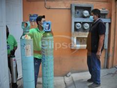 Venta de tanques de oxígeno. Fotografía: Jesús Alvarado.