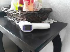 Termómetro para toma de temperatura, Smile Center, Tampico, Tamaulipas. Fotografía: Felipe de Jesús Szymanski Martínez.