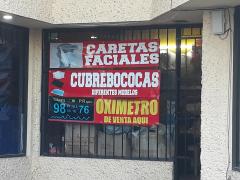 Anuncio Caretas faciales de venta aquí, Tampico, Tamaulipas. Fotografía: Felipe de Jesús Szymanski Martínez.