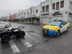 Unidades policiales cierran vialidad. Fotografía: Danytza Flores.