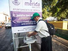 Lavarse las manos frecuentemente para evitar contagios, Mérida, Yucatán. Fotografía: Mérida Hoy.