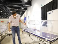 Cápsula para trasladar pacientes en hospital COVID en Yucatán.