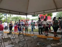 Aspecto de la buena afluencia de personas que acudieron hoy a aplicarse la vacuna contra Covid en Kanasín. Fotografía: Ilse Noh.