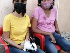 Jóven que donó su barda y colaboró para la Barda 3: Moloch de amor del bueno. Fotografía: Enamora Mérida.
