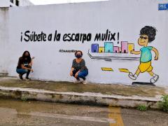 Barda 82: ¡Súbete a la escarpa mulix¡. Fotografía: Enamora Mérida.
